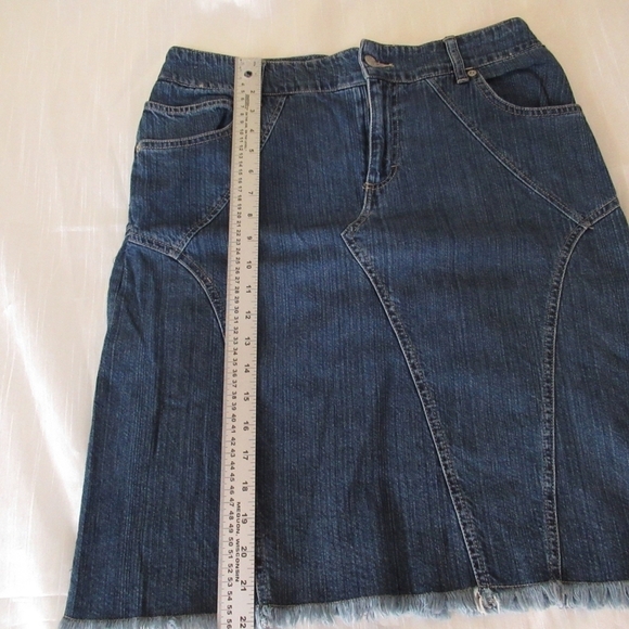 Gloria Vanderbilt Blue Denim Skirt Size 8 - Picture 7 of 7